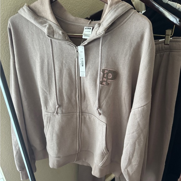 NWT SET Victoria’s Secret Ivy Campus Fleece full zip hoodie AND matching joggers - Picture 6 of 8
